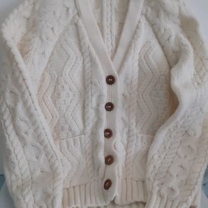 Vintage 100% Virgin Acrylic Fibre cable knit Sweater size L cream color